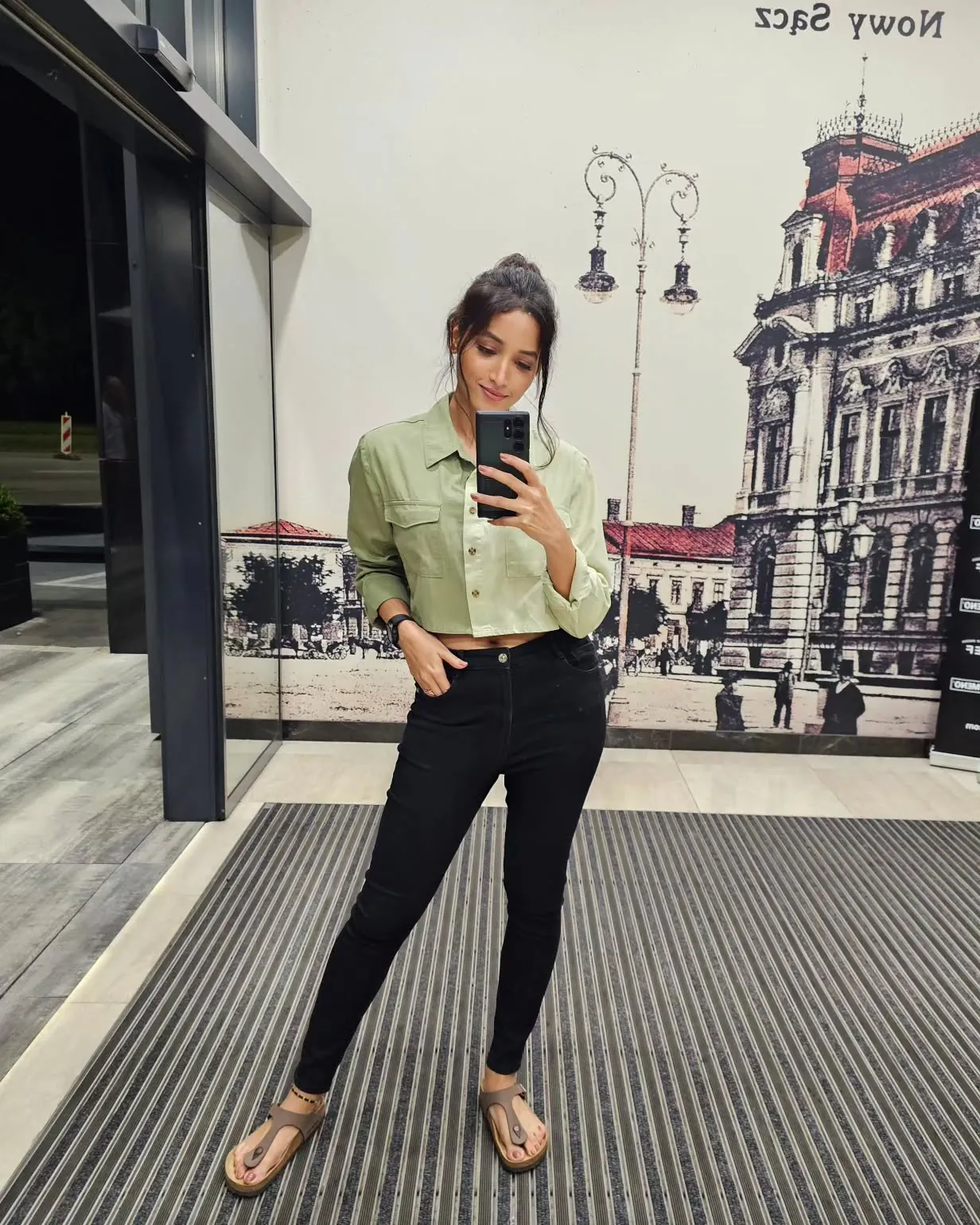 Srinidhi Shetty - srinidhi-shetty-37.webp